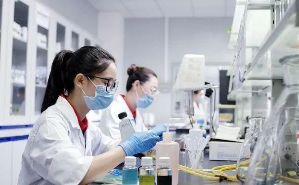 推進技術創新，實現行業新突破