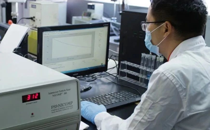 推進技術創新，實現行業新突破